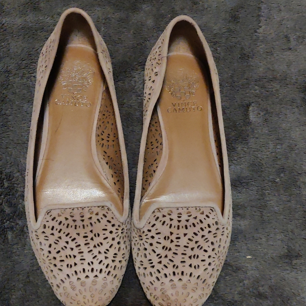 Vince Camuto flats